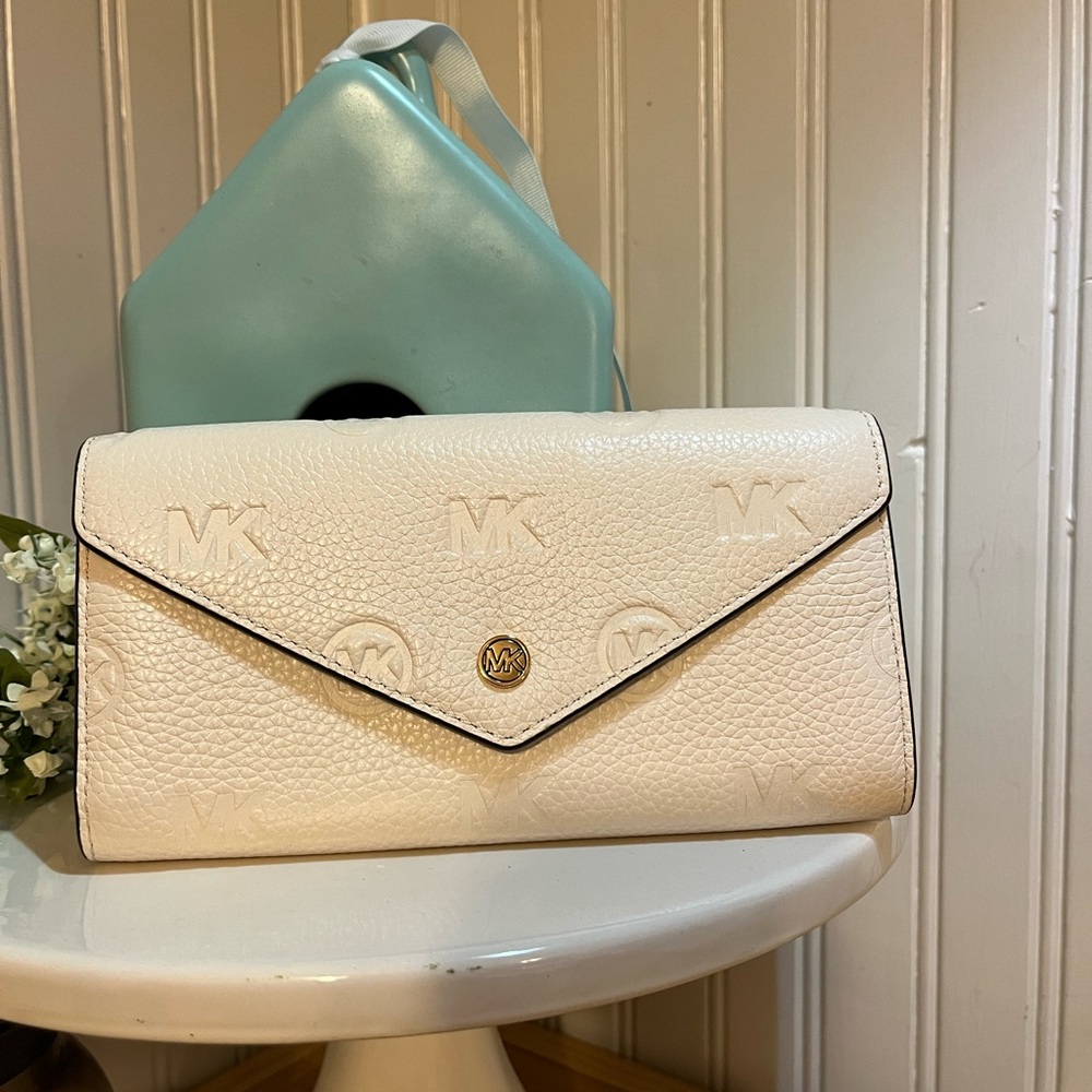 Michael Kors Jet Set Envelope Wallet - NWT